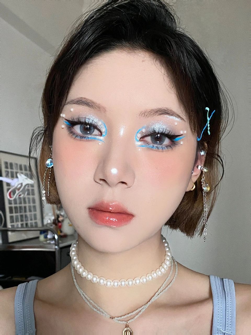 是海的女儿吧 海洋梦幻妆容 妆容的灵感来自海洋生物 美人鱼还有珍珠