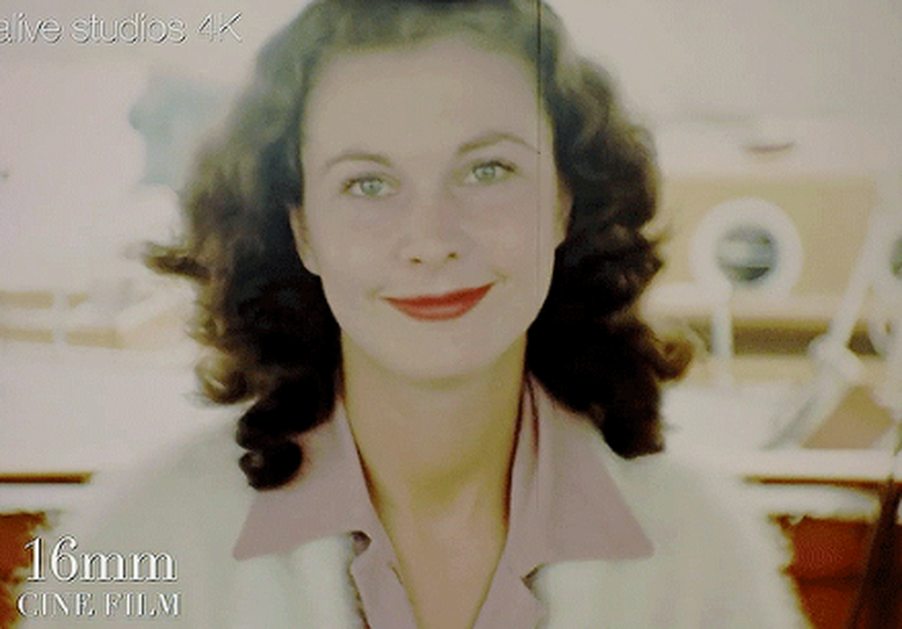 费雯丽在1940年的彩色录像,不愧为全球最美的女子,她有张绝美的面孔