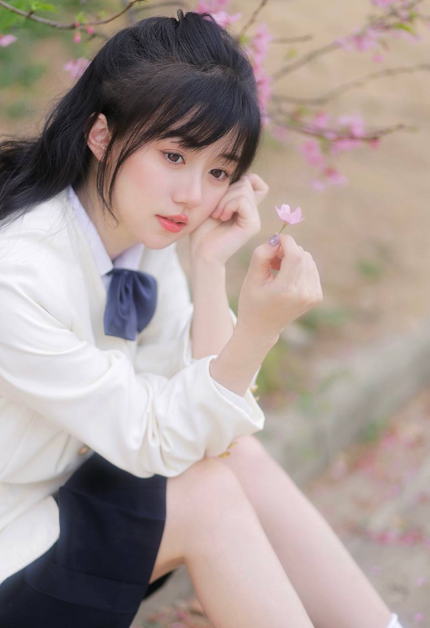 弹吉他的小姐姐好美呀哥哥喜欢吗?#美女写真