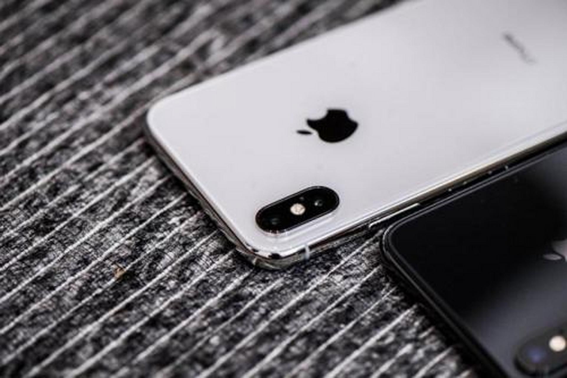 要说我身边第二狠的手机发烧友(第一个是买坚果r1 1t存储的那个),他的