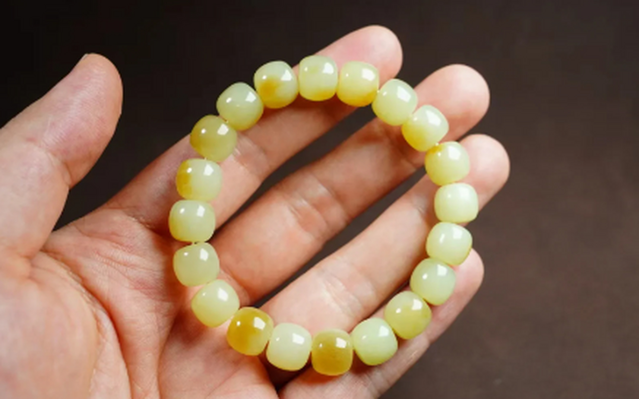 点击头像看直播##和田玉#且末糖黄口料手串