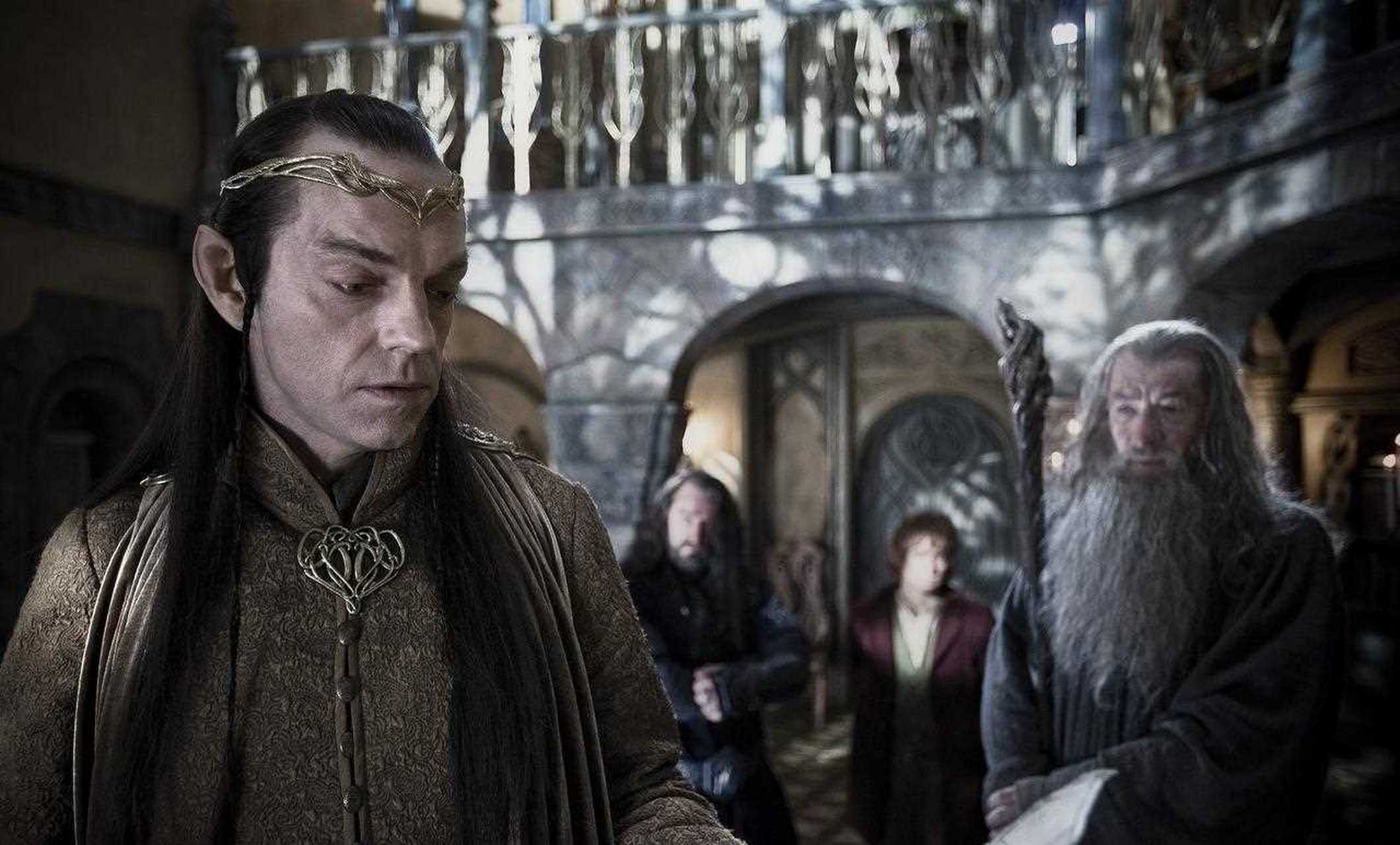 为了迎接《指环王1:护戒使者》的重映,隆重的重温了《霍比特人》三