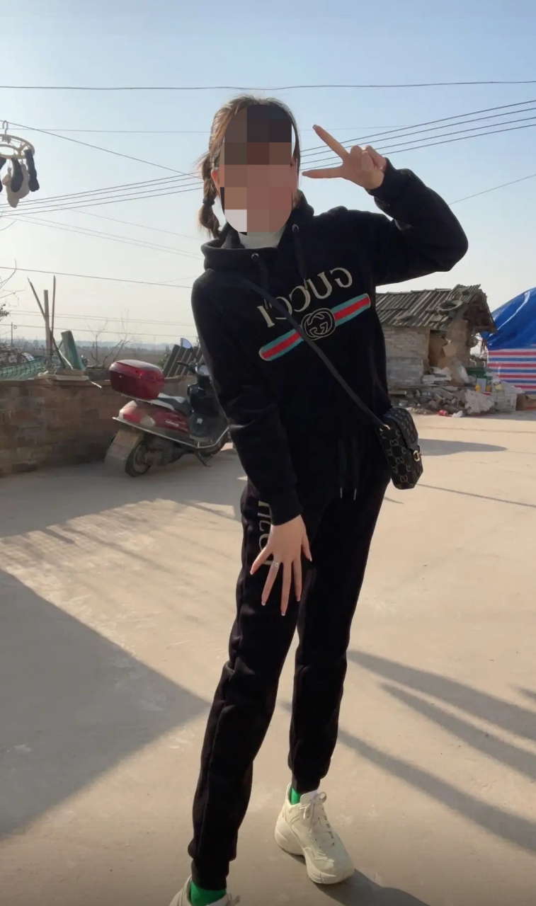 真的会有人为你改变什么嘛,为你拒绝暧昧吗,给你安 全感吗,如果小谎言