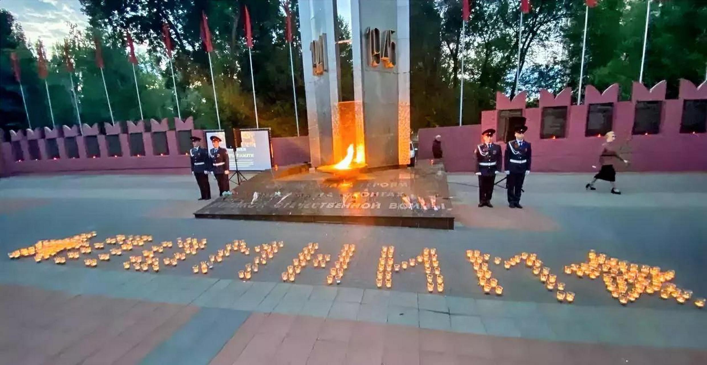 今天,是俄罗斯庆祝阵亡将士纪念日.