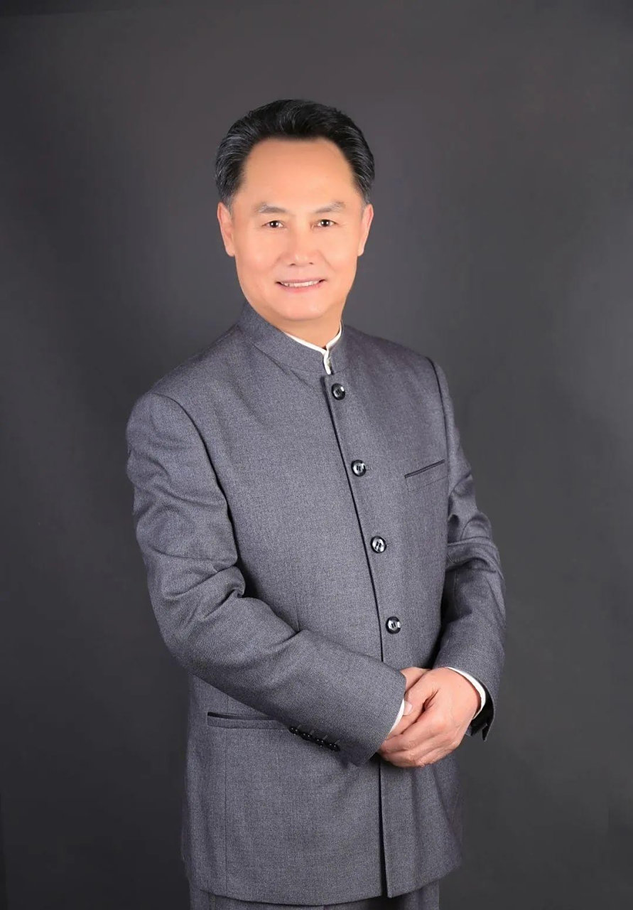 动态创作月#梅花奖获得者 颜永江