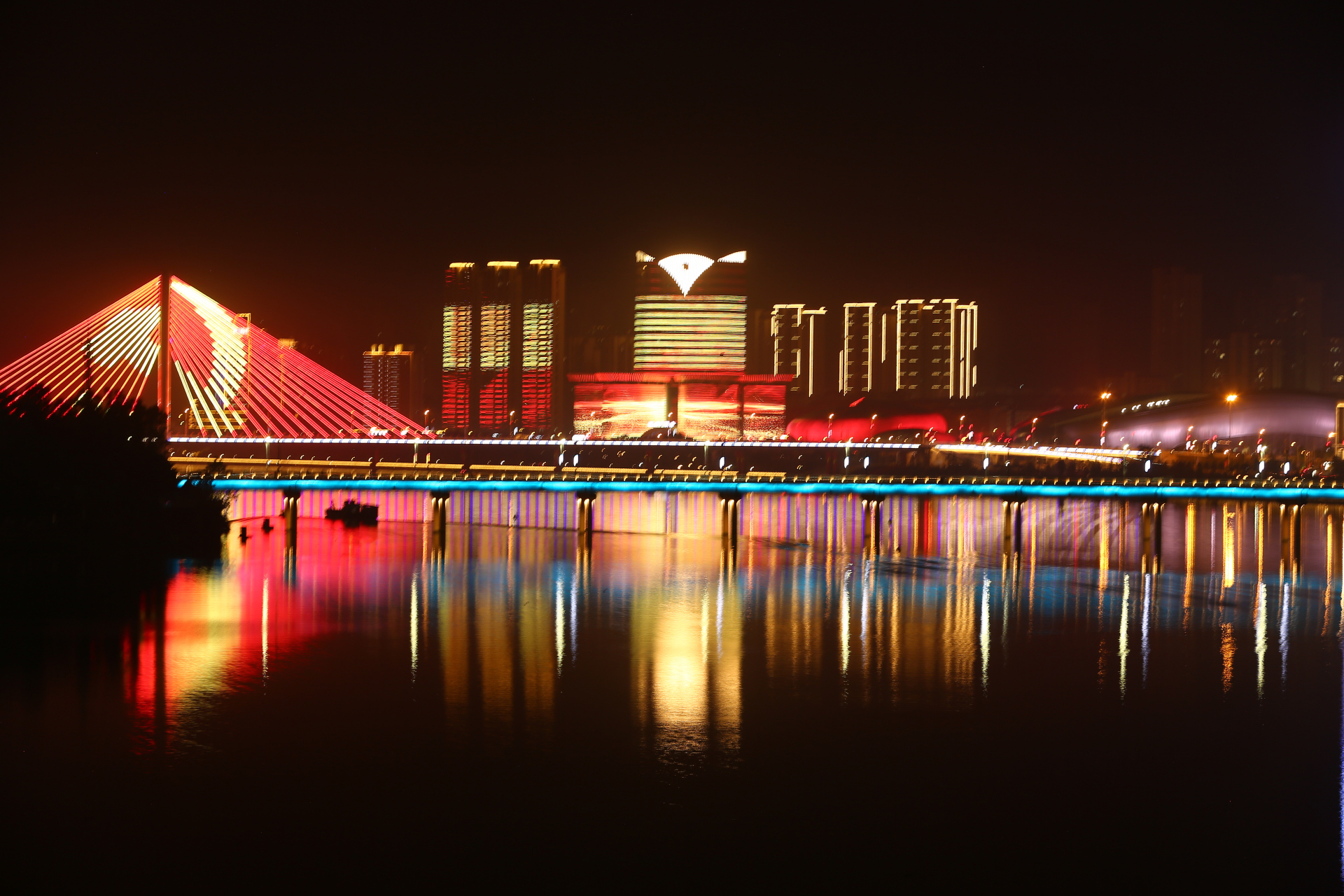 江西于都夜景图片