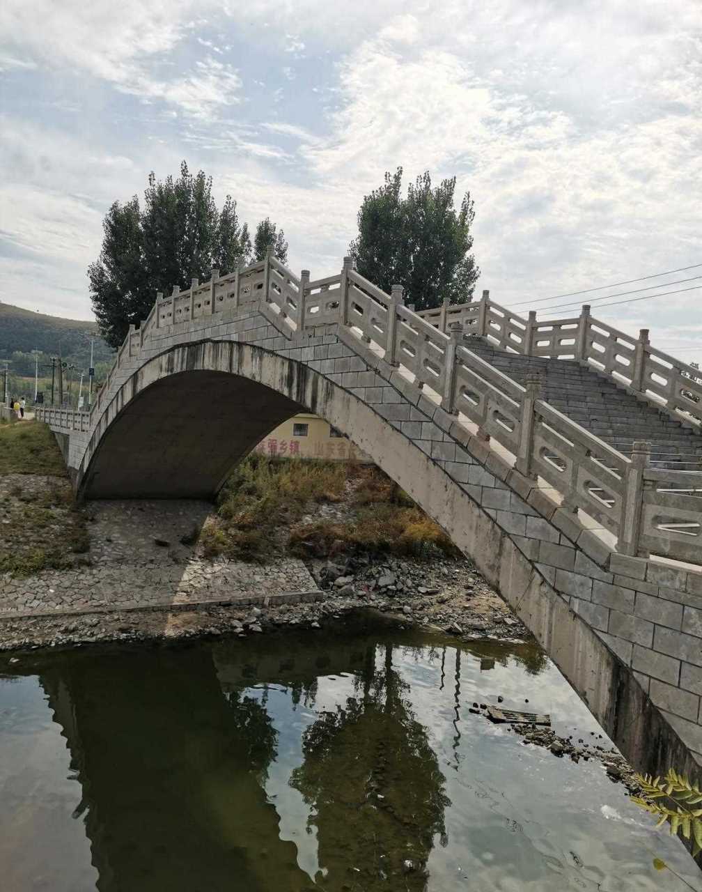 邹城鹿鸣湖图片