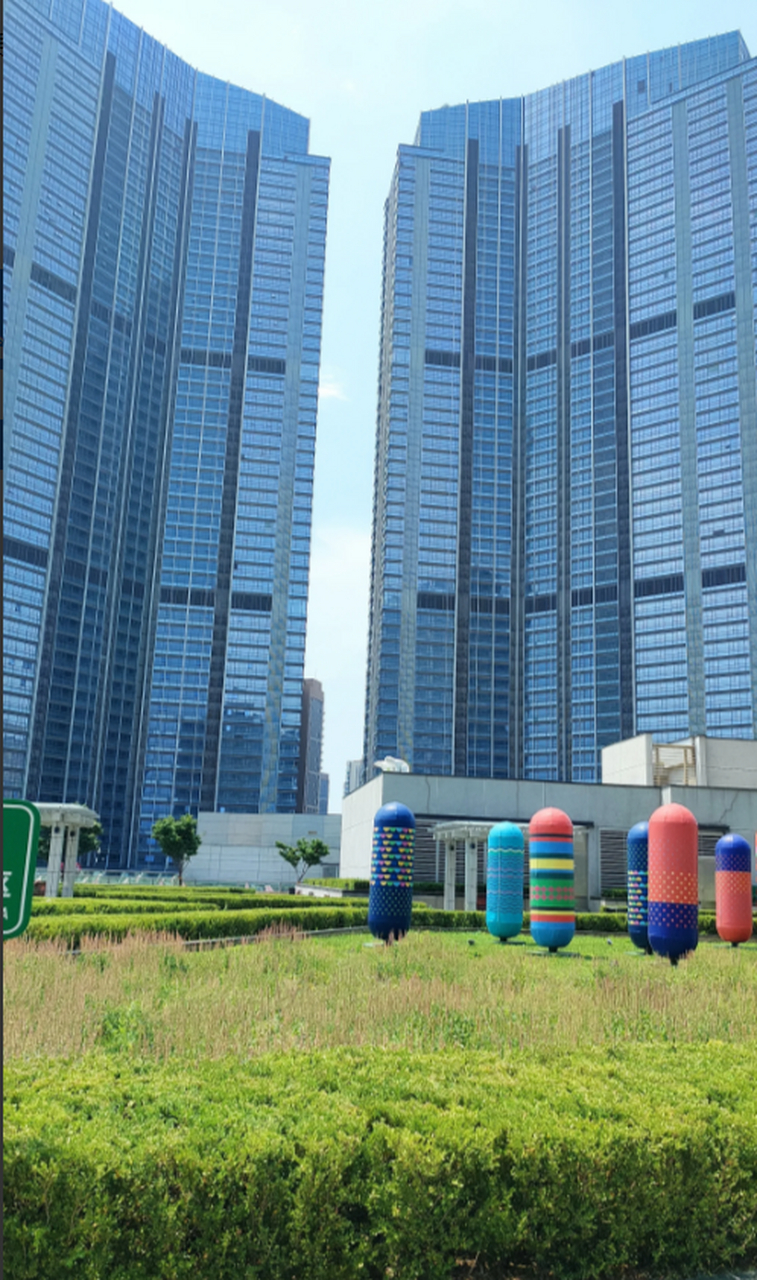 大悦城,k11虽然连接着五里河地铁站,看起来比较文艺范,但是沈阳k11人