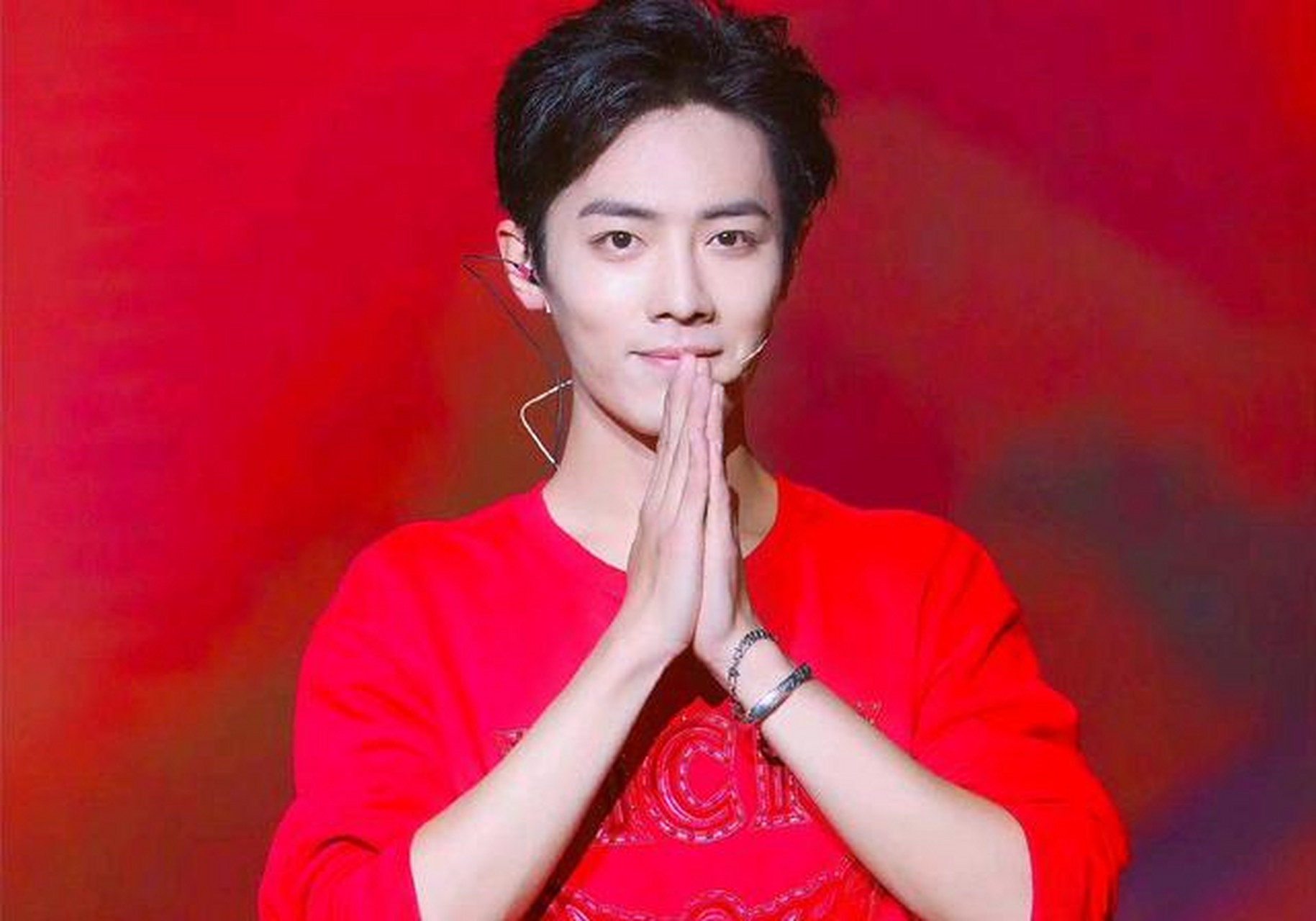 近日,音乐制片人刘卓老师发文点评了肖战,还谈到了肖战和那英老师合作