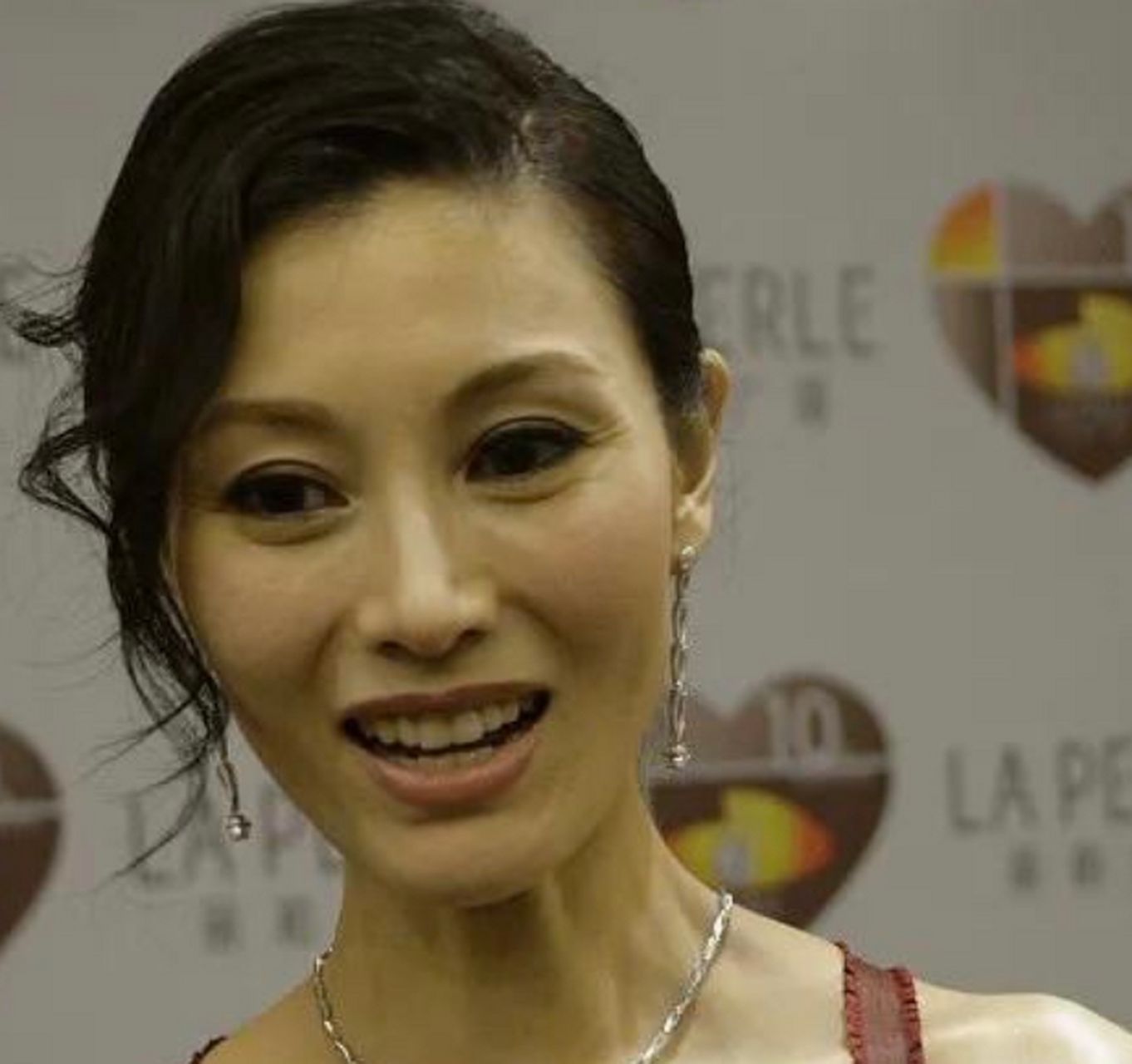 李嘉欣素颜真美,五官漂亮