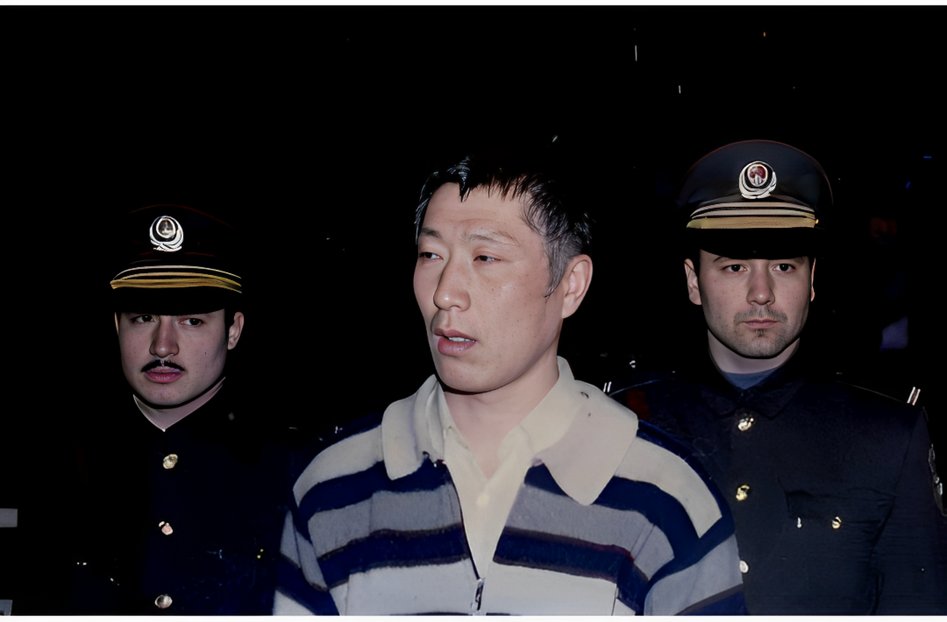 从1992年开始,白宝山被监禁,后来被释放回北京!