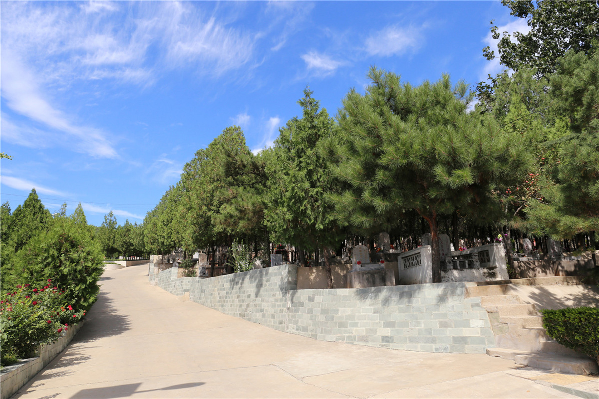 北京龙泉公墓怎么样?