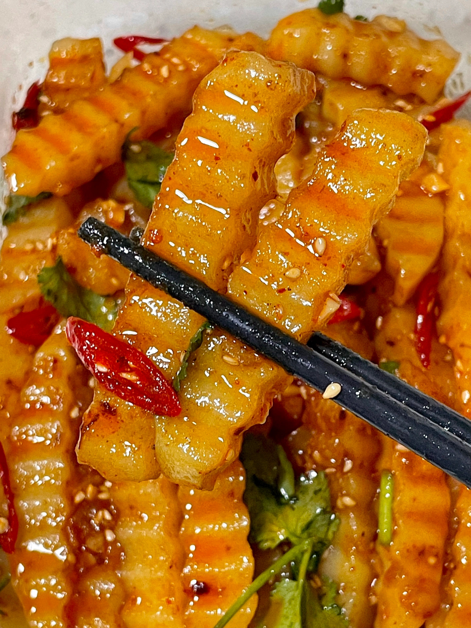 酸辣入味的凉拌狼牙土豆 土豆裹满了酱汁,真的很难不爱!