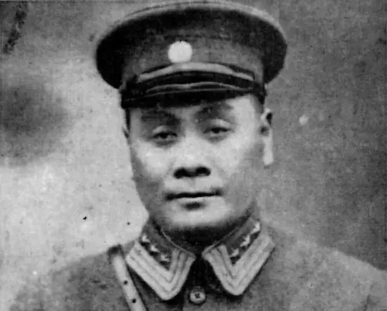 刘湘,国民革命军一级上将,抗日战争中第一个获得国葬的将领.