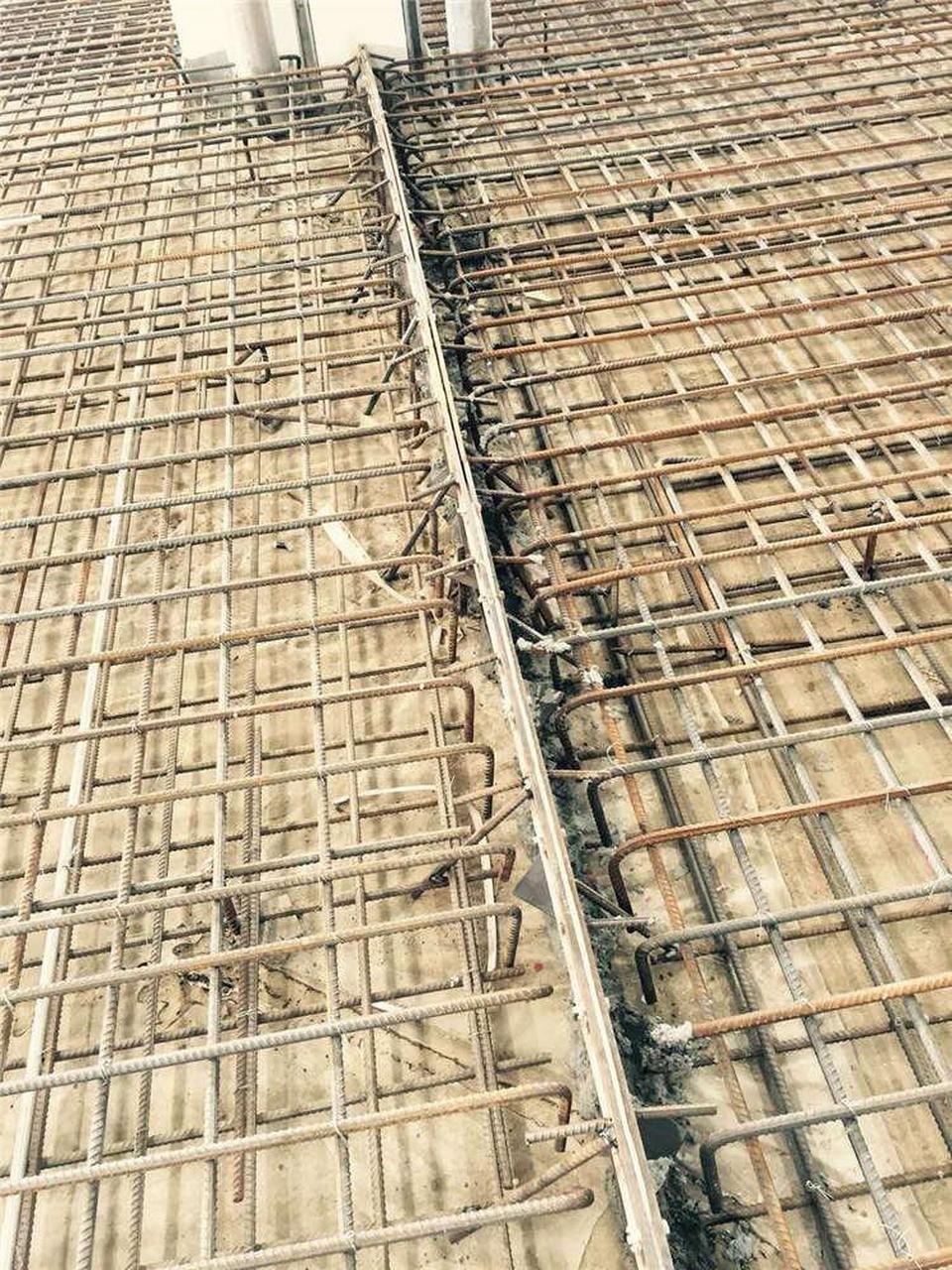 铠甲缝# 随着技术的不断进展,铠甲缝已经逐渐普及到日常地坪施工中