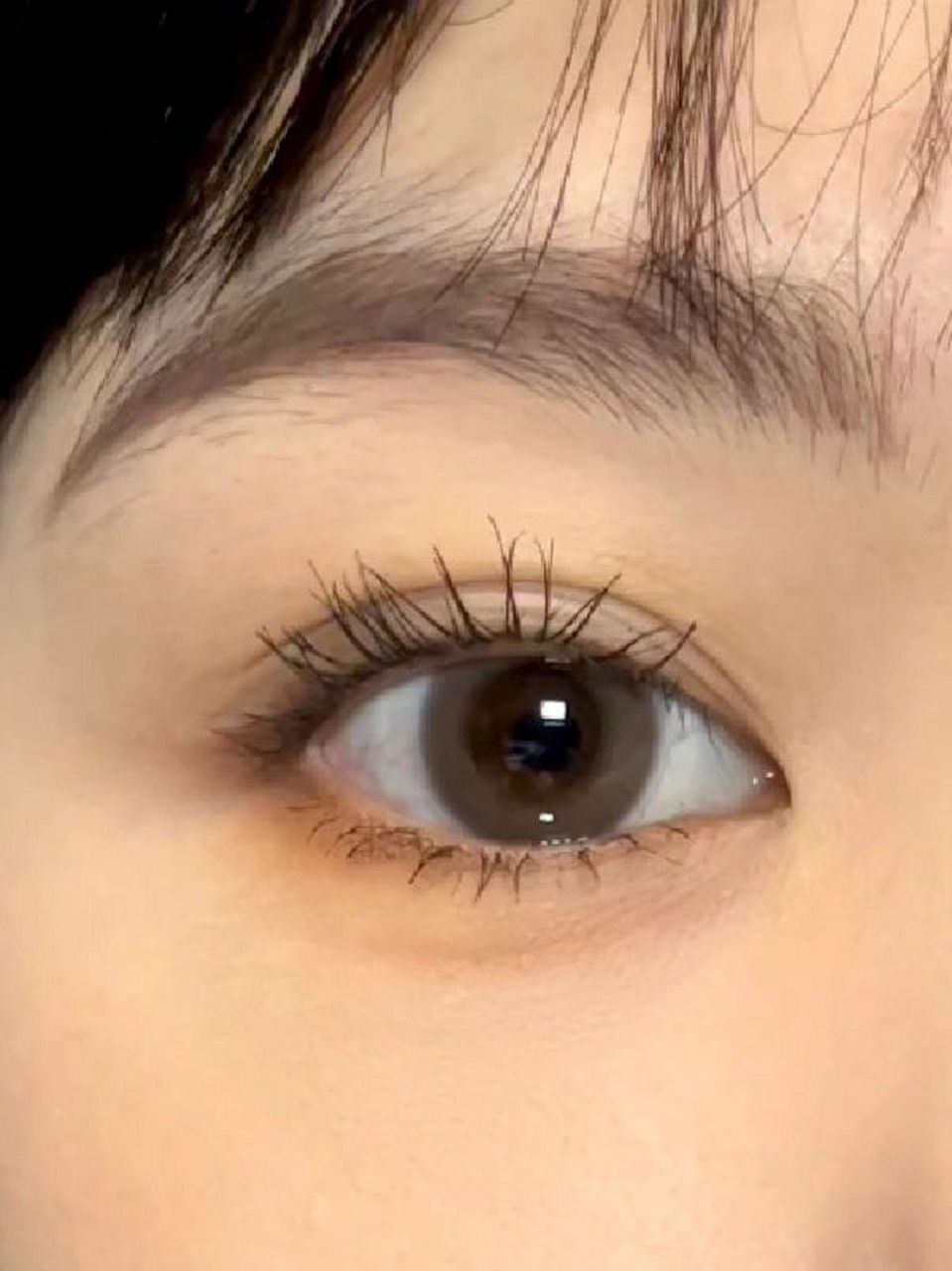 白开水裸妆也太好看了叭 这种淡淡的眼妆真的很适合早八通勤 简单不