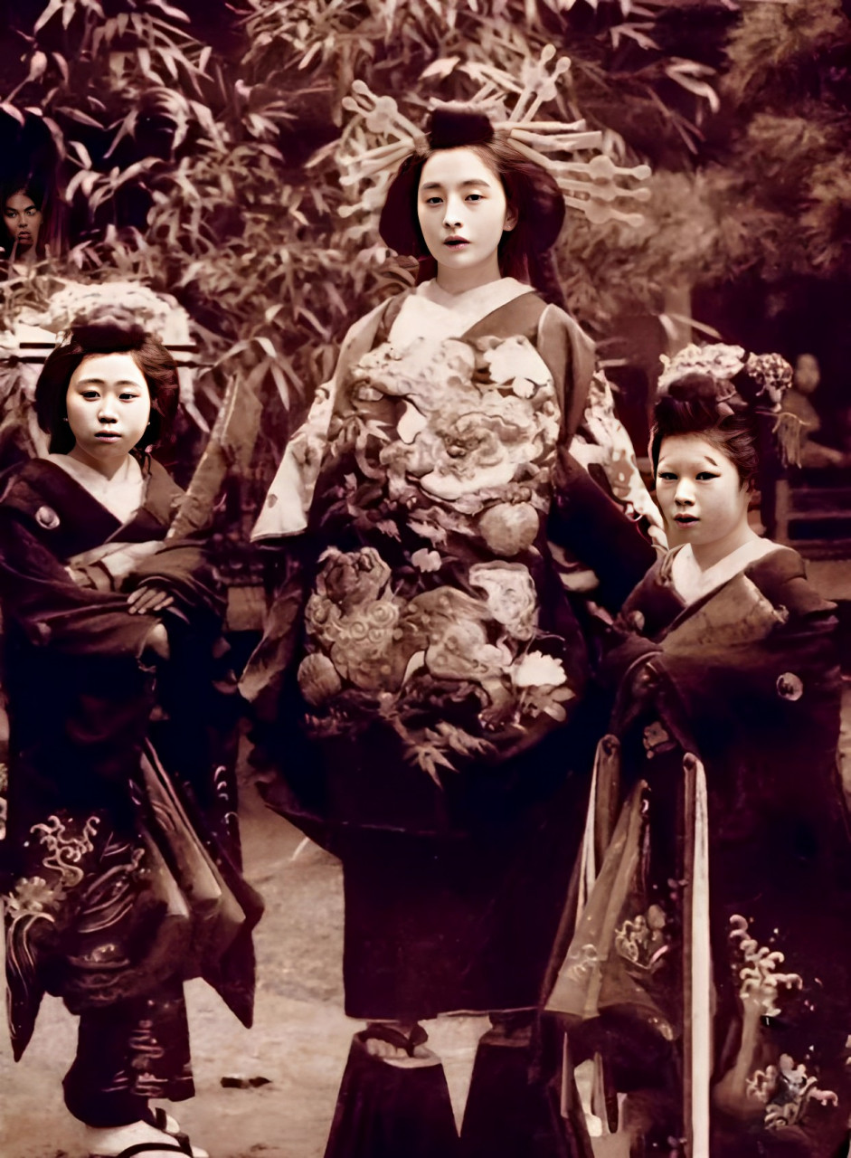 本,妓院的名字叫游廓,妓女叫游女,而 他们的交际