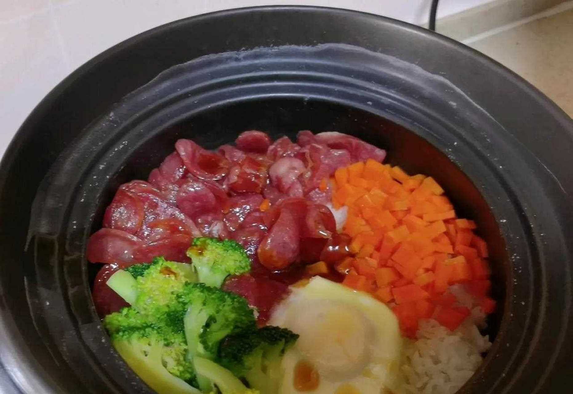 今天做了煲仔饭孩子大人都爱吃,快过年了想买点好的腊肠腊肉,大家知道