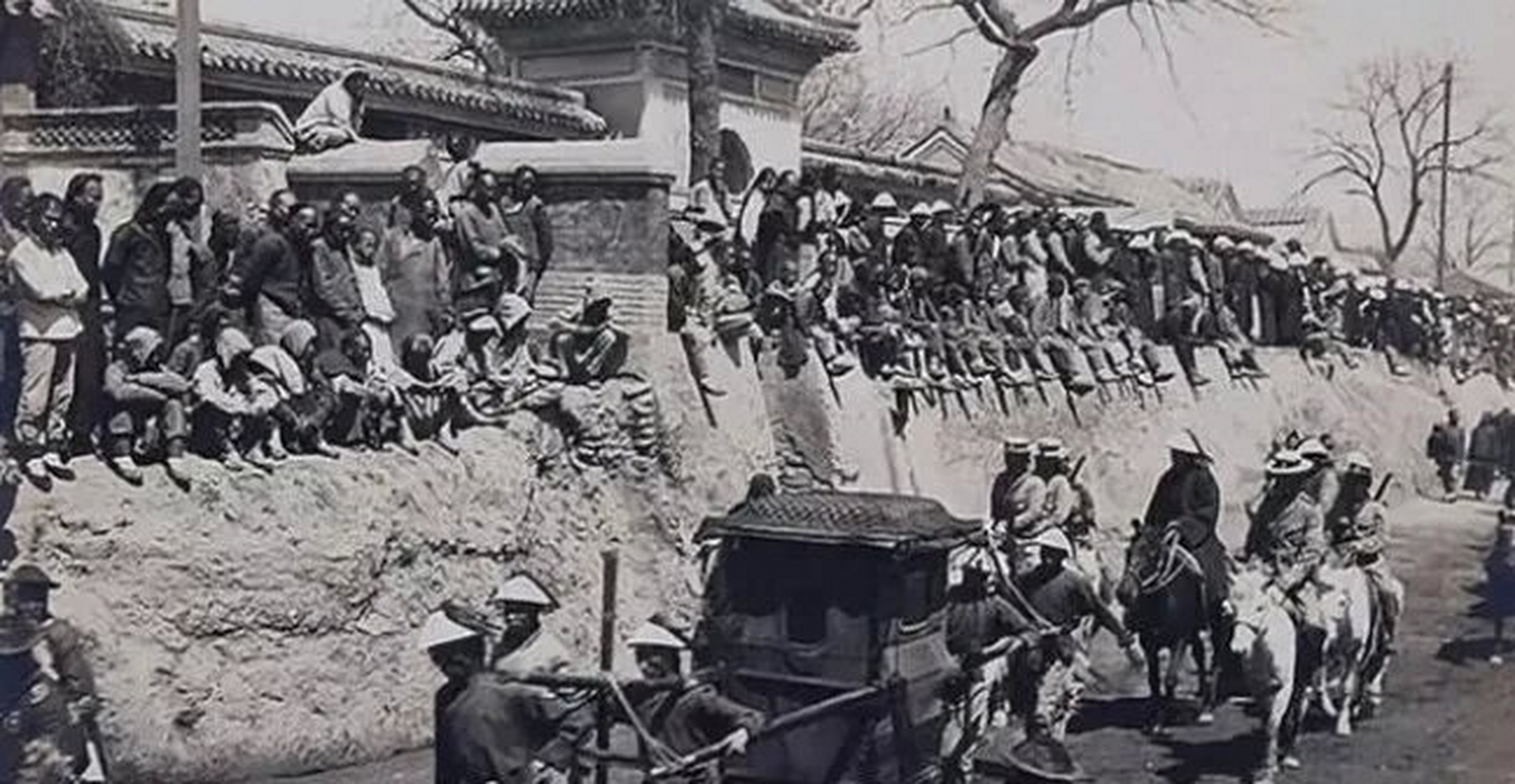 当年八国联军偷袭攻陷大沽炮台后登陆大沽口,打开当地政府的军械库都