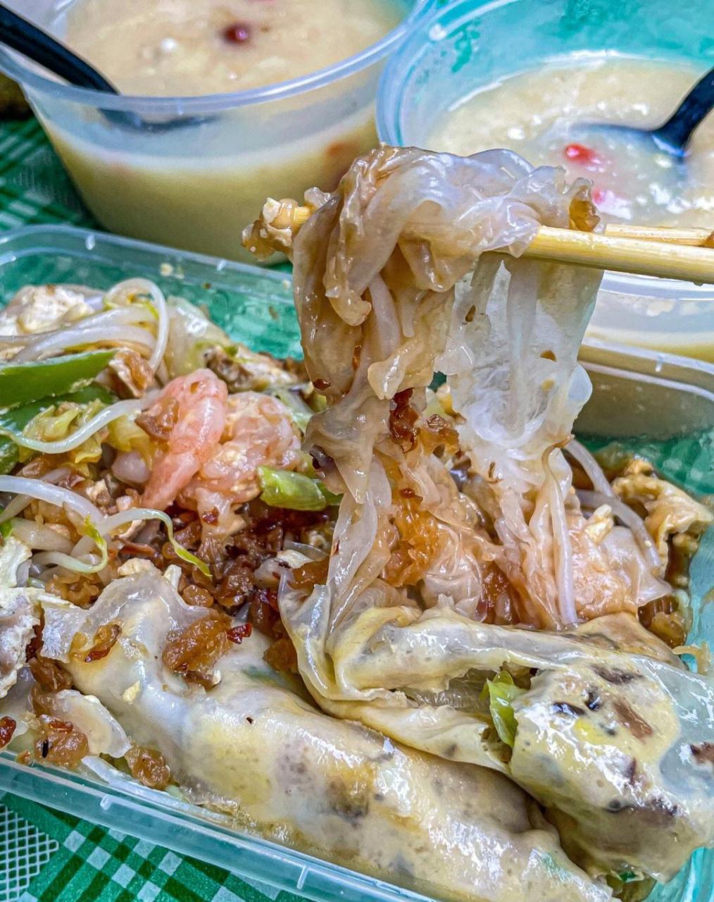 安利这家街边汕头肠粉!10r! 图拍的很随意!但真的很好吃!