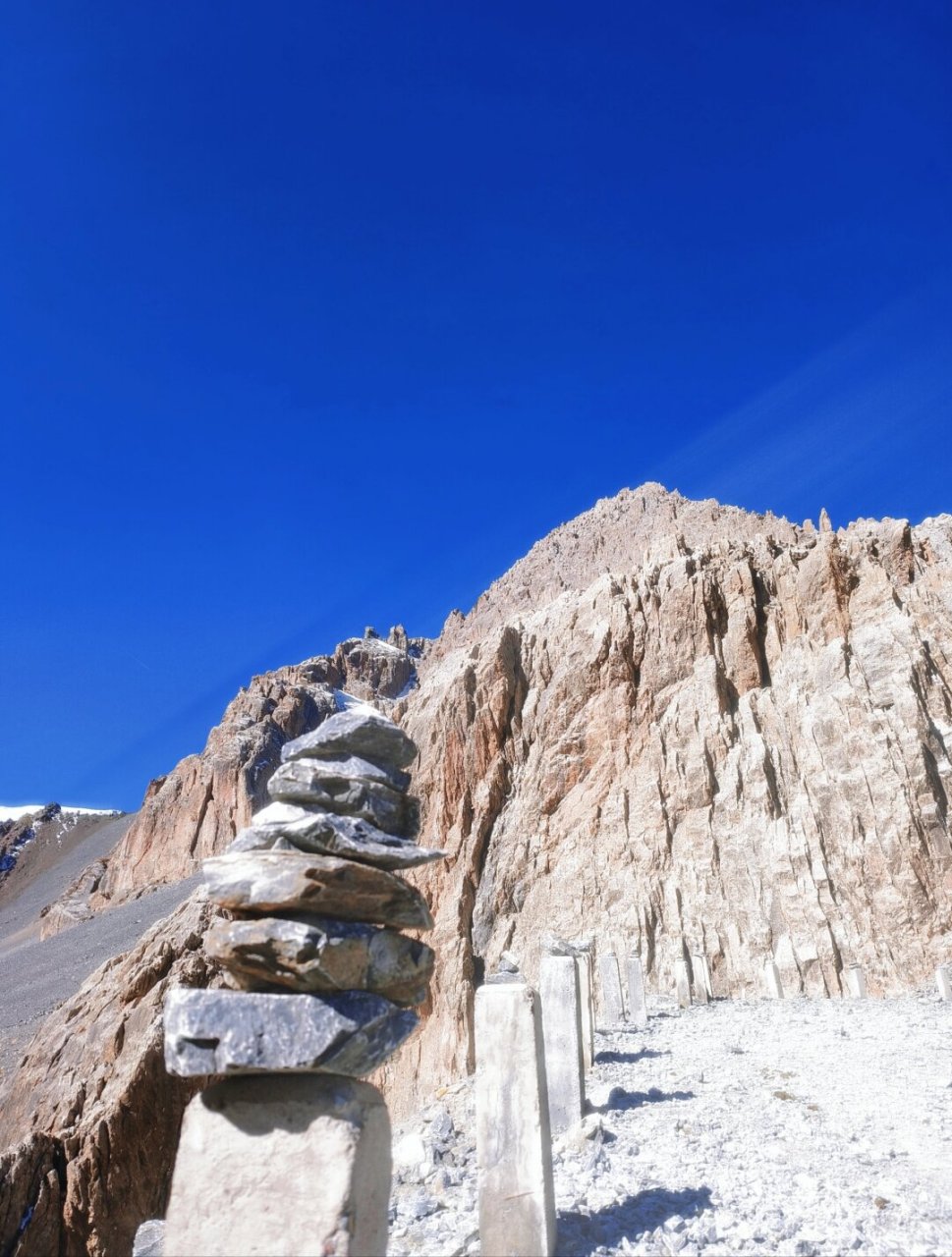 去不了四姑娘,那就去岗什卡呗  岗什卡雪峰位于青海省门源回族自治县