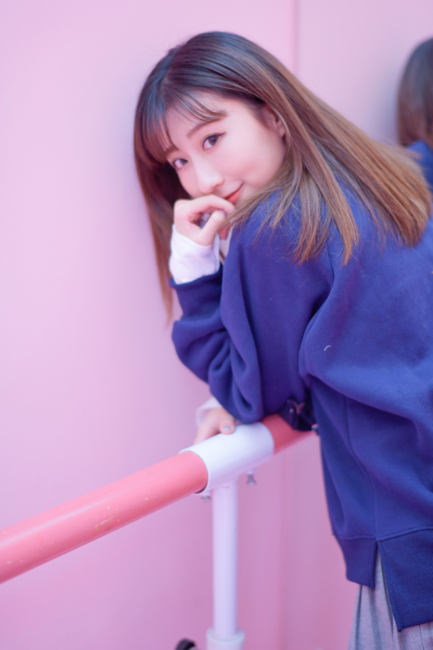 很爱上体育课呀##学生装# #写真美女