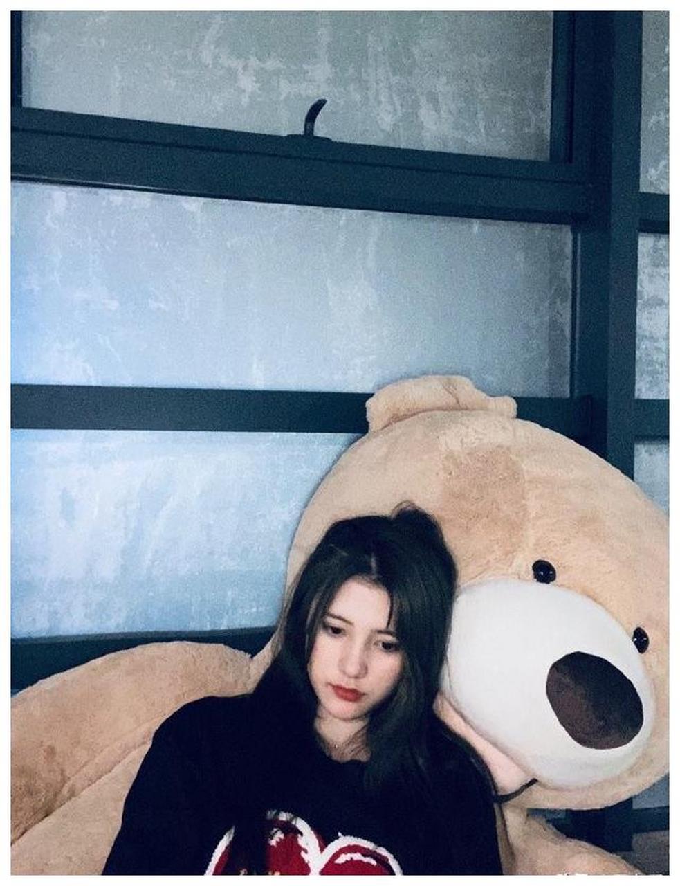 可爱美女gnz48-刘果迷人美照欣赏,很好看