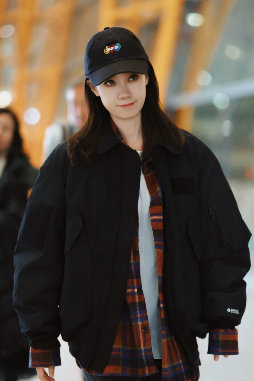 张小斐男友风穿搭太酷了好亮的眼睛