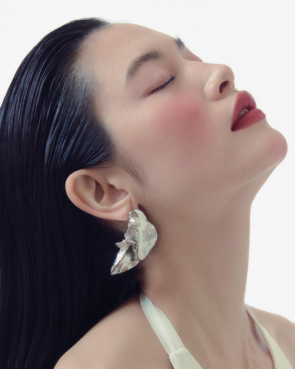 立花惠理 最新美妆画报,长在了审美点上的氛围感美人!