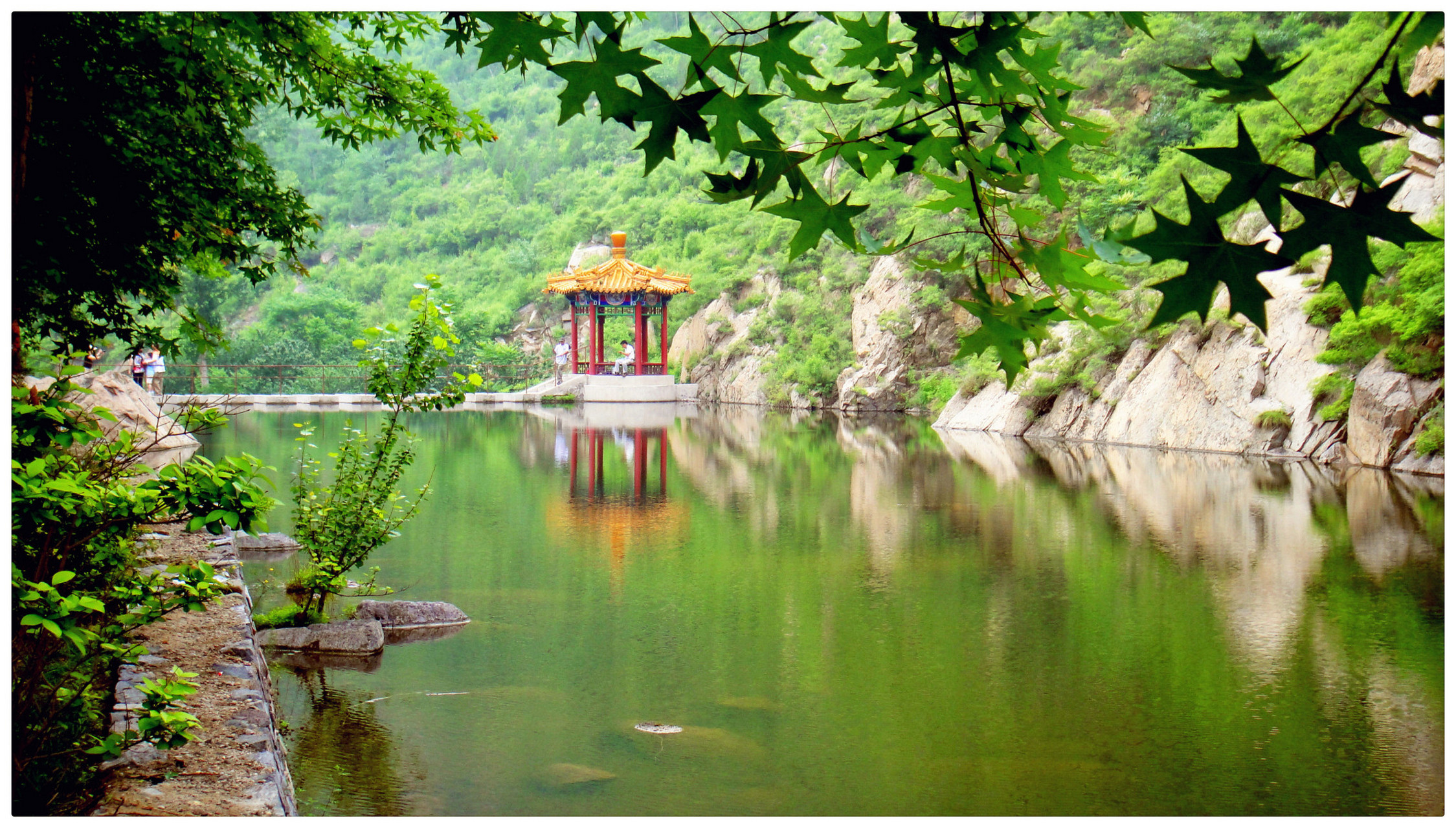 北京靈溪風景區,位於北京門頭溝區,地處妙峰山的附近,距離北京市區也