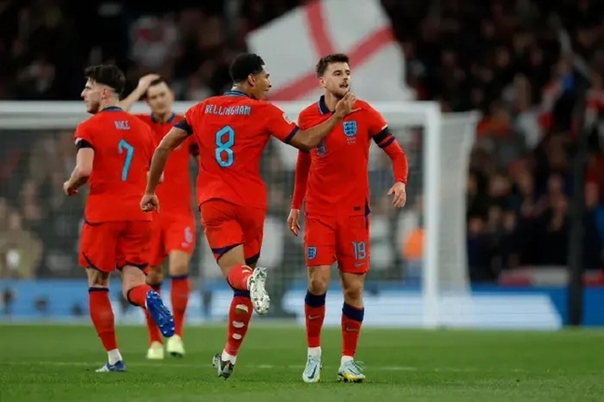 欧国联:芒特 凯恩进球,英格兰2球落后,最后3-3战平德国.