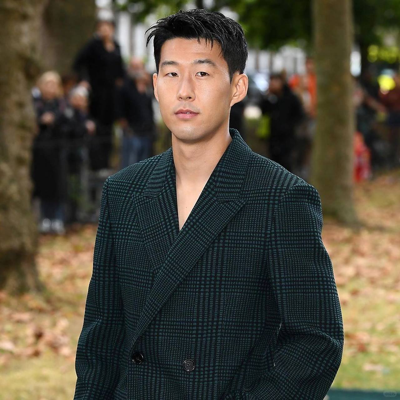 孙兴慜在伦敦时装周  老实说你们觉得韩国球星孙兴慜在伦敦时装周上的