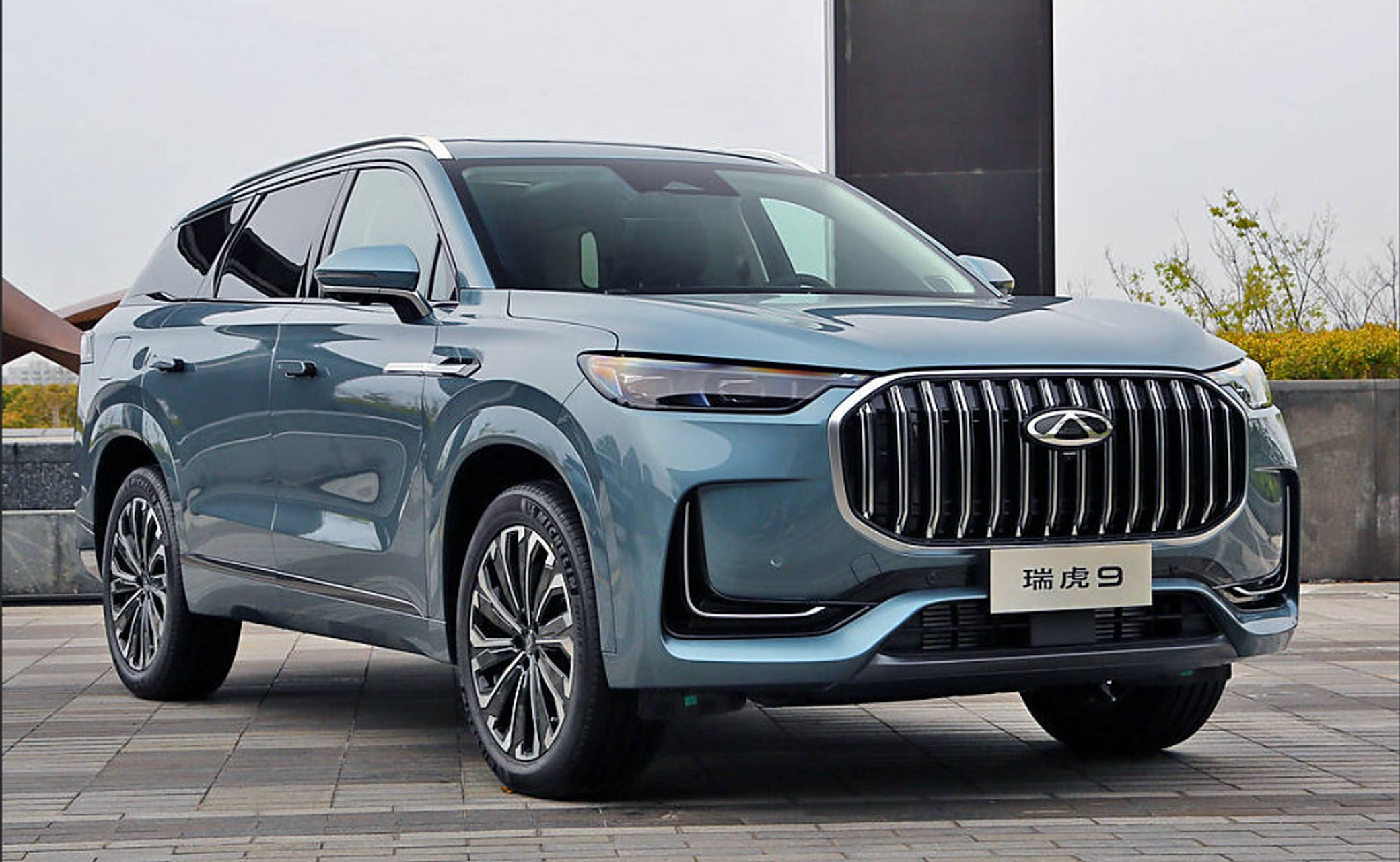 39万元 奇瑞瑞虎9正式上市】瑞虎9是瑞虎家族的旗舰suv,其集成了家族