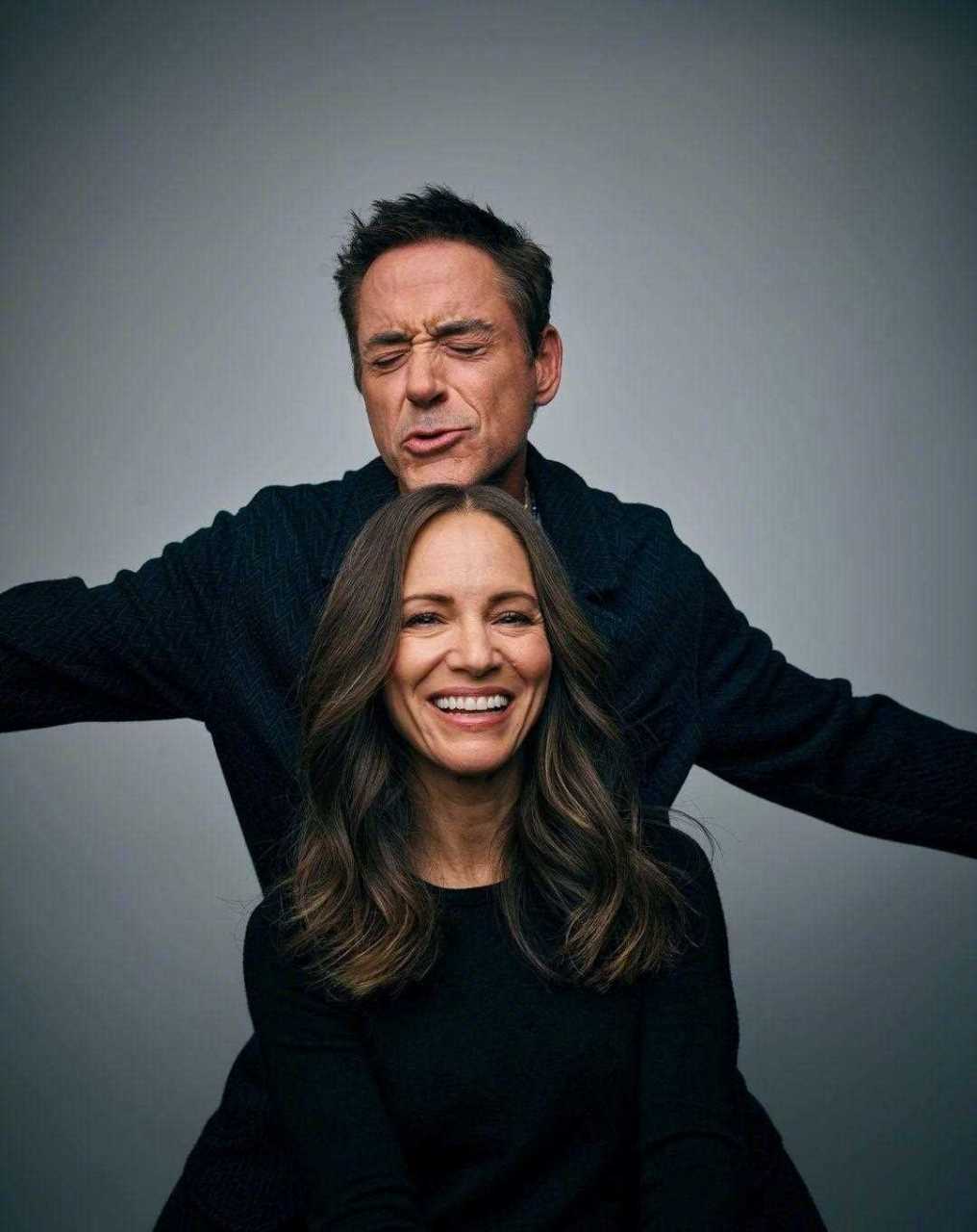 "钢铁侠"和妻子苏珊·唐尼写真,很幸福![你懂的]