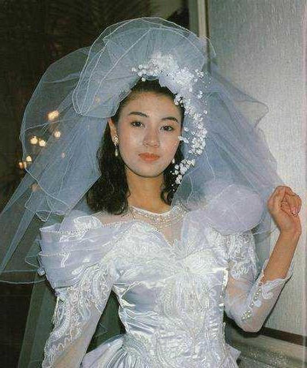 李嘉欣婚纱剧照