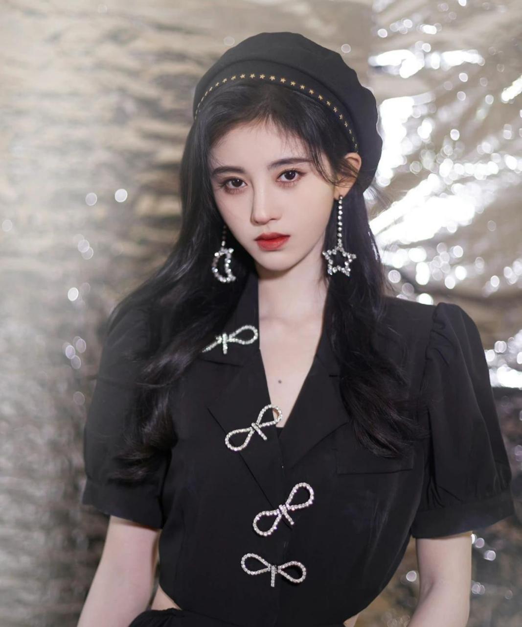 鞠婧祎美女,经典黑色性感套装裙穿搭91 #娱乐