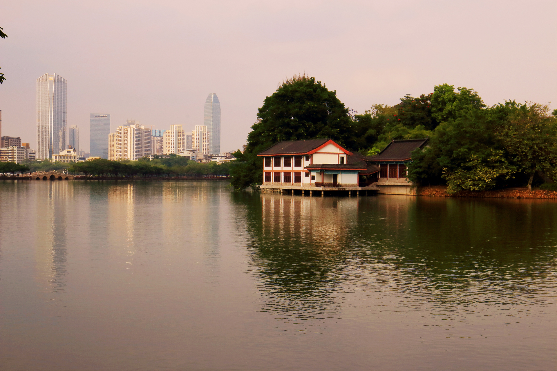 "来#惠州西湖美景# 惠州市西湖玩真是太美了!