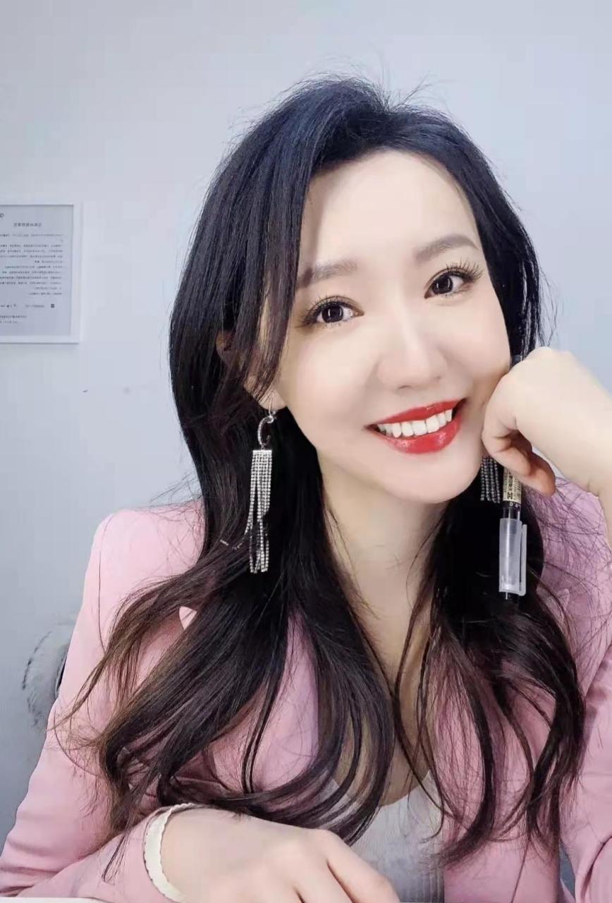 山西广播电视台山西卫视美女主持人张靓婧icon