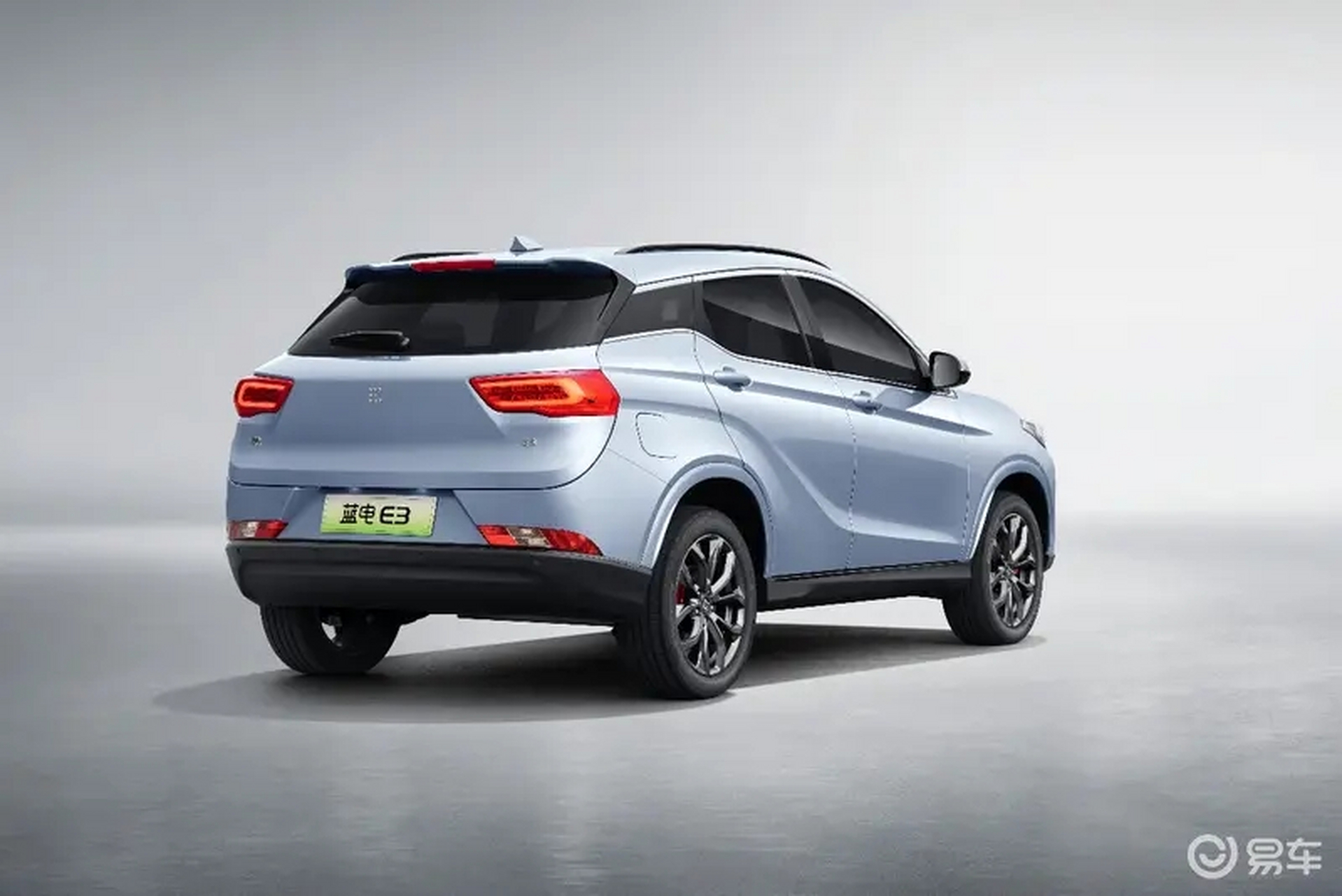 98万元起】我们从官方获悉,赛力斯集团旗下蓝电汽车全新纯电suv蓝电e3