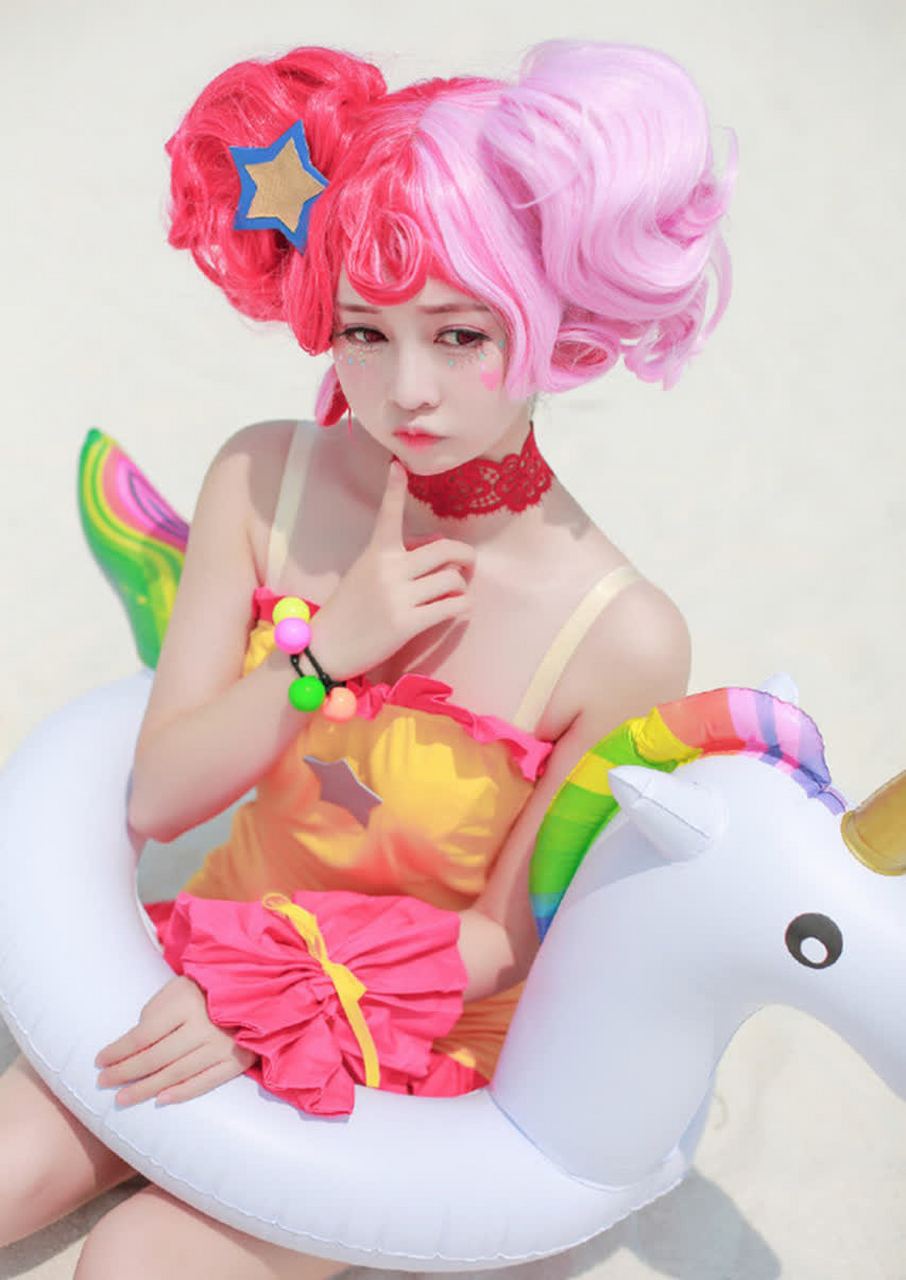 如果让小天使给所有召唤师推荐一款小乔皮肤,小天使一定会选择七彩