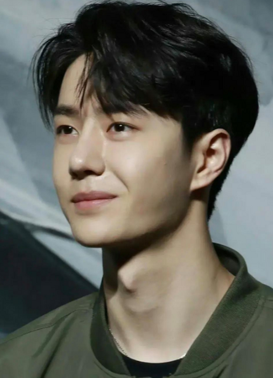 王一博的生图看着怎么样?皮肤就是好[戳脸]