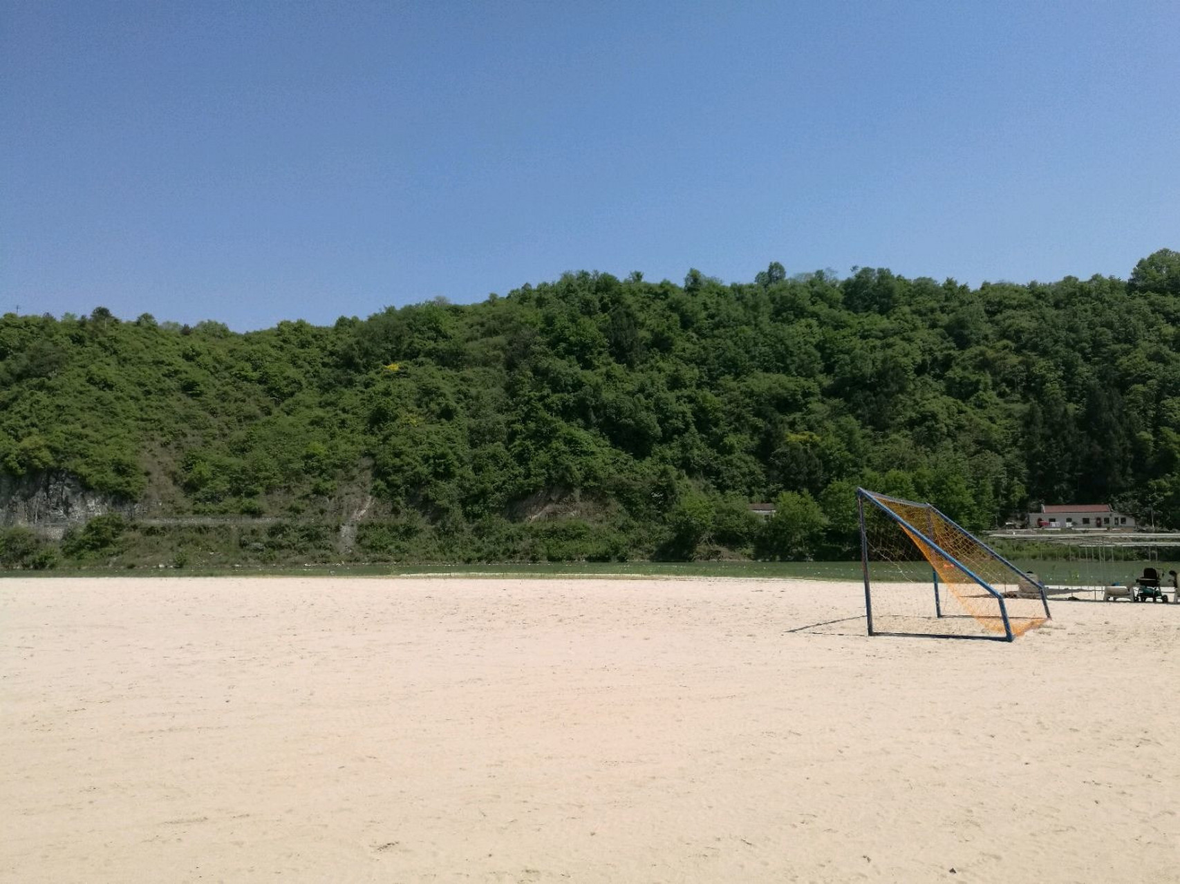 十一假期,露营好去处——子午银滩 子午银滩的这片沙滩,其实源于一场