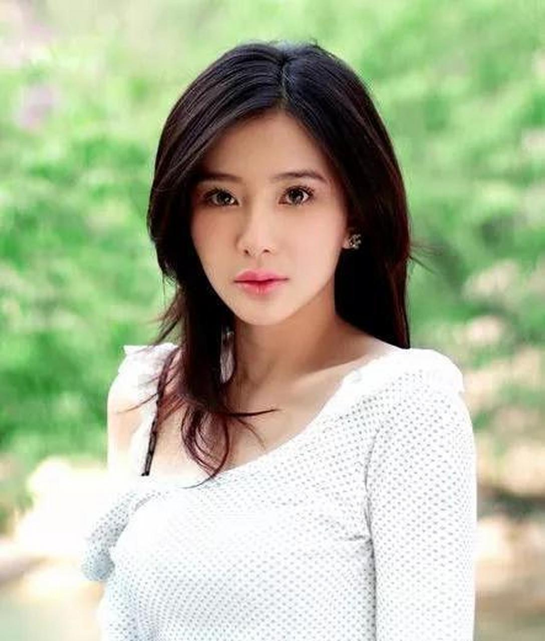 熊乃瑾:气质婉约,清雅脱俗,温婉迷人