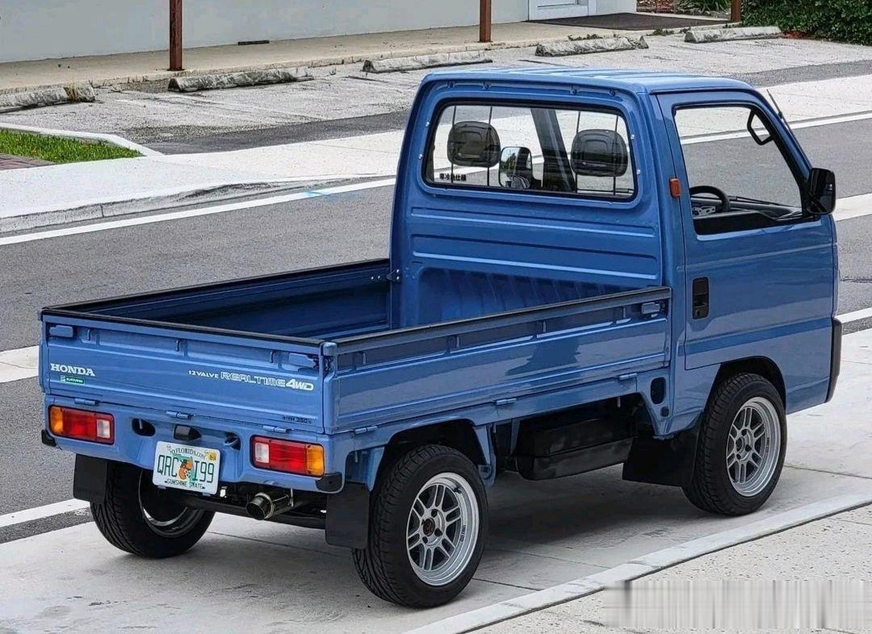 导读:本田四驱"小卡车"亮相,取名acty,4wd 0.