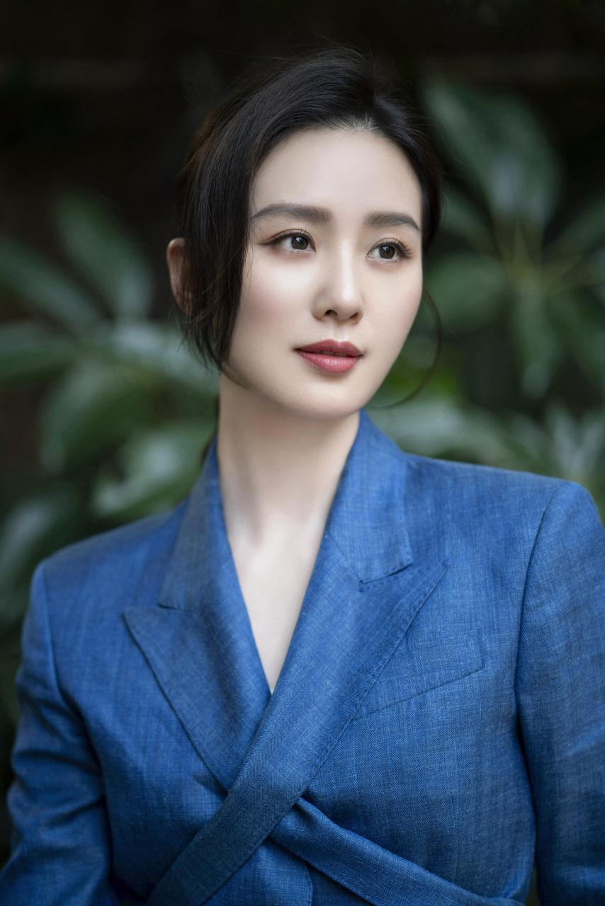 刘诗诗写真,温柔优雅,时尚靓丽