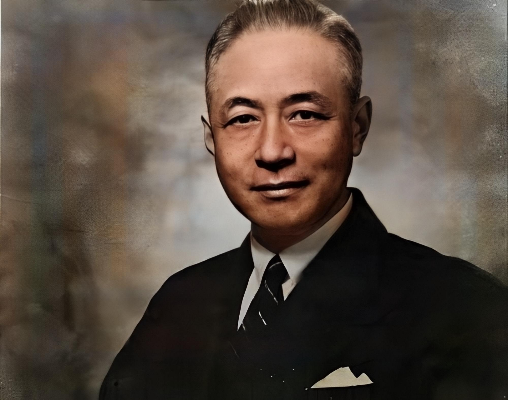 我希望你能实现你的愿望."  朱家骅是局长,徐恩曾是副局长.