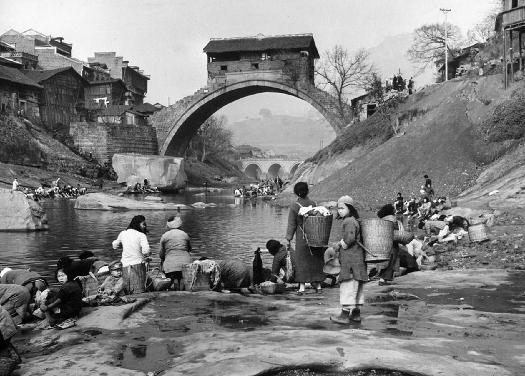 历史老照片: 1946年,重庆三峡的盛况.