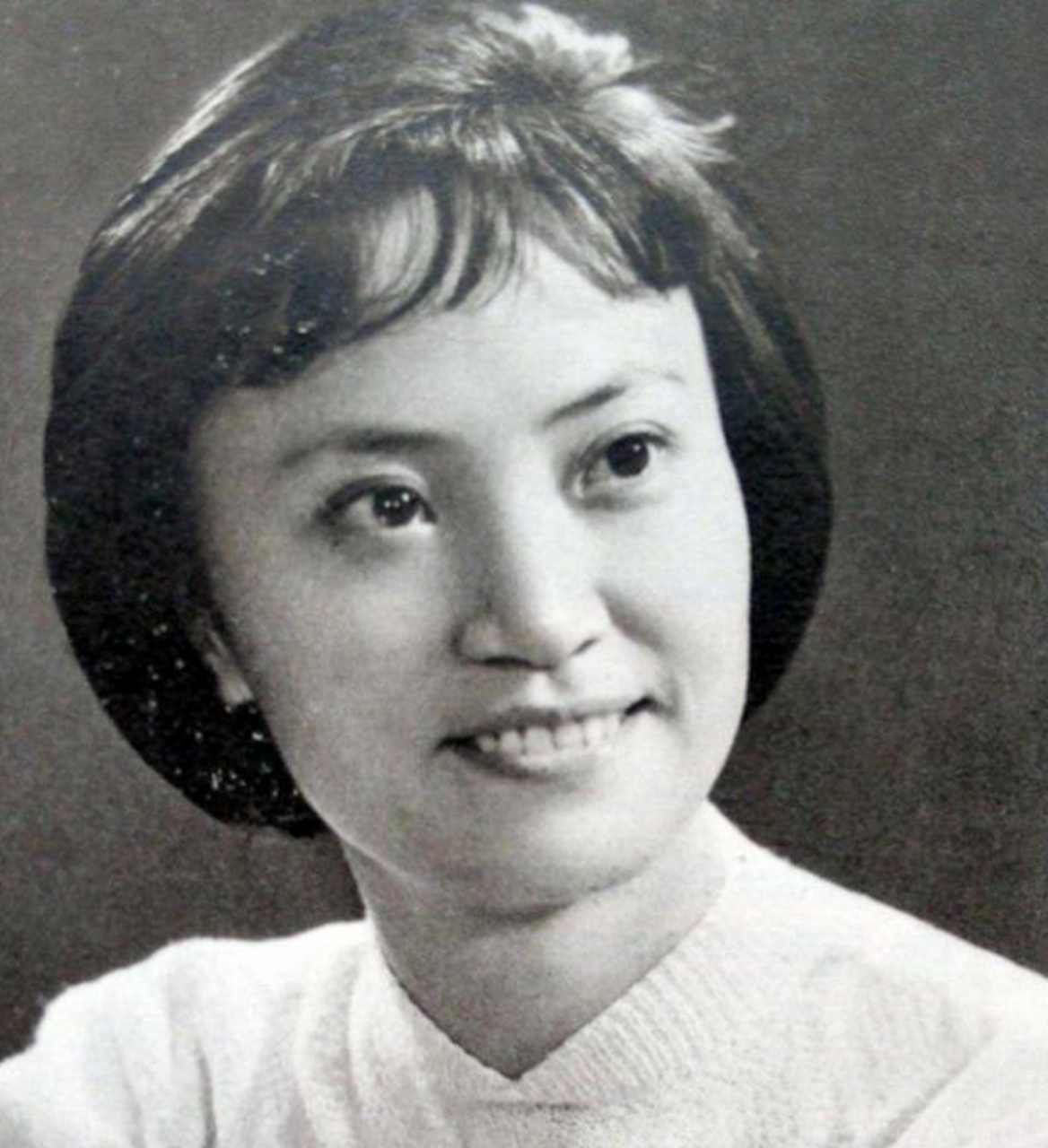 杨春霞:70年代曾红极一时,可她心底最大的痛,是深爱的人已去世17年!