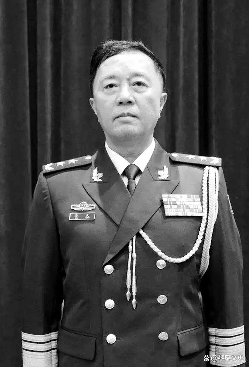 "秦基伟,曾是血战上甘岭的名将,晚年担任过国防部长.