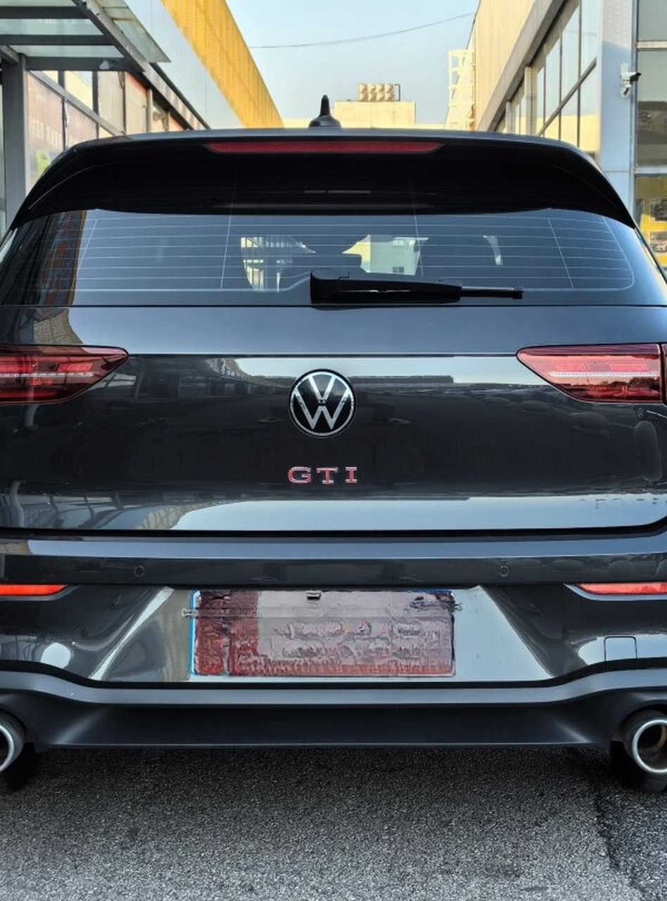 汽车里的小钢炮  2021款大众高尔夫380gti,这款车搭载第8代ea888原厂
